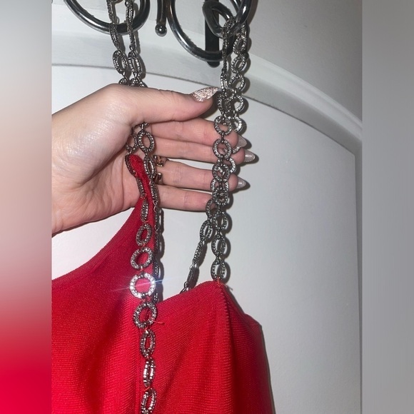 H:ours ALISHA ONE SHOULDER DRESS IN RED Size Medium - Picture 9 of 15